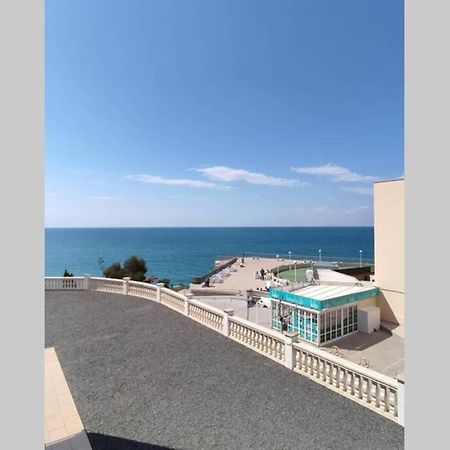 Paradis Salou, Centro Turistico, Wifi, Piscina, Vistas Al Mar Exteriör bild